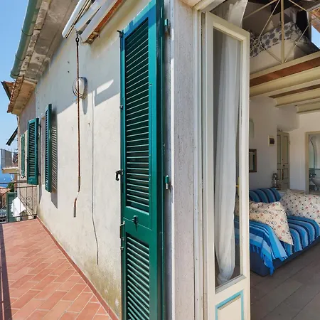 Il Borgo Cavour カポリーヴェリ